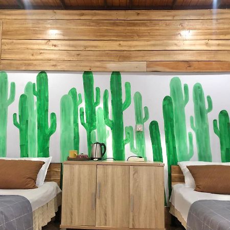 פדנגבאי Kayuna Homestay מראה חיצוני תמונה