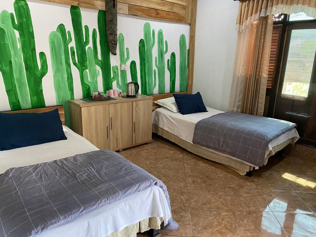 פדנגבאי Kayuna Homestay מראה חיצוני תמונה